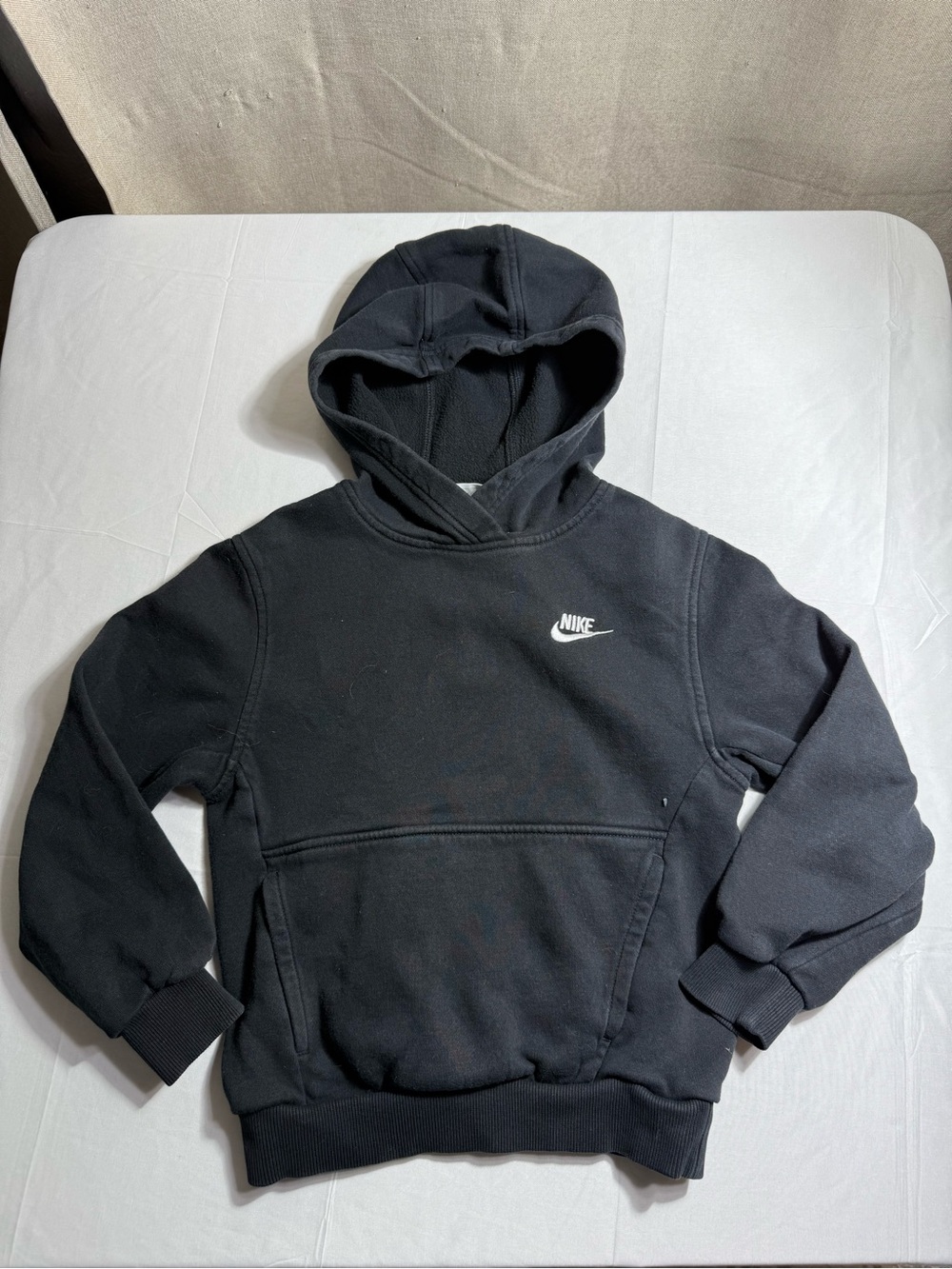 Nike Club Fleece Toddler/Kids Hoodie Black Sweatshirt Embroidered Nike Size XS